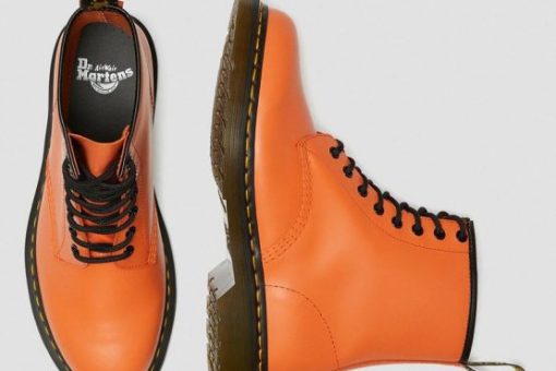 DR. MARTENS 1460 SMOOTH ANKLE BOOTS ORANGE