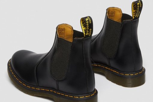 DR.MARTENS 2976 SMOOTH LEATHER CHELSEA BOOTS