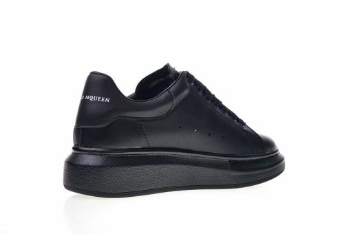 Alexander McQueen Tutto Nero - AvaSneaker