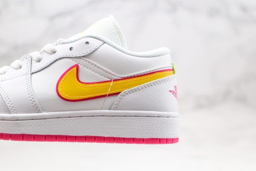 NIKE Air Jordan 1 Low