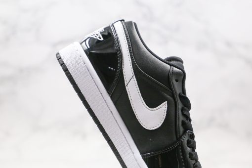 Air Jordan 1 Low Black White