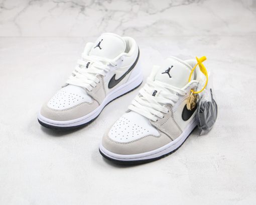 NIKE Air Jordan 1 LowJordan Brand - Image 2