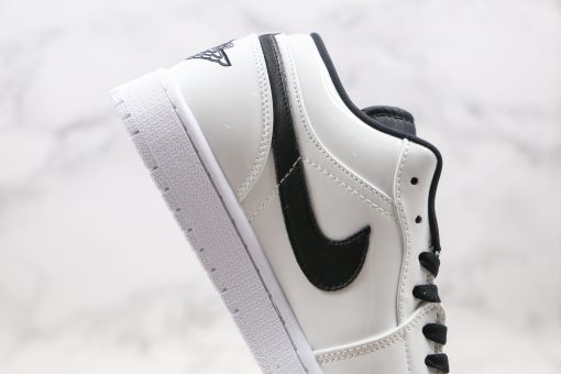 NIKE Air Jordan 1 "WHITE/BLACK"