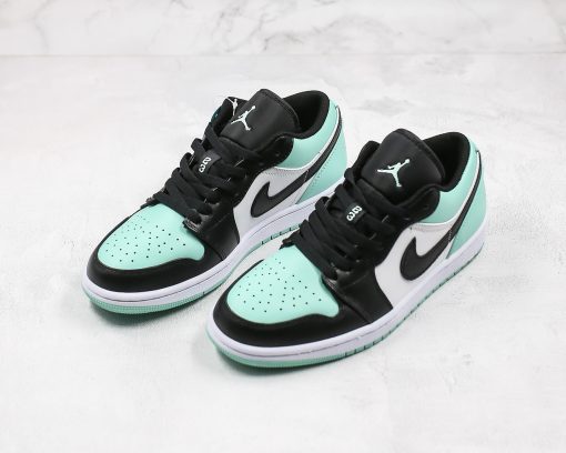 NIKE Air jordan 1 Retro Low