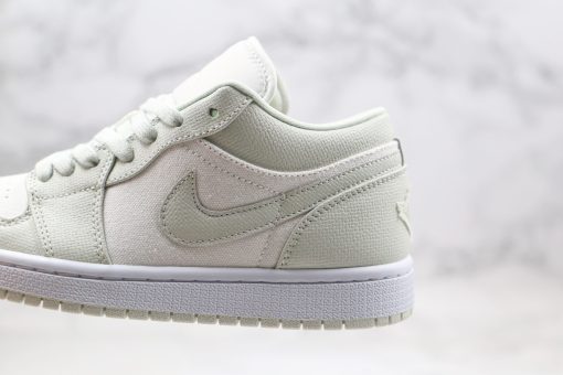 NIKE AiR Jordan 1 LOW“Spruce Aura”