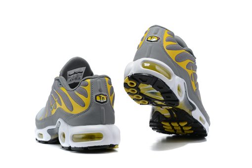 Nike Air Max Plus Particle Grey Sulphur