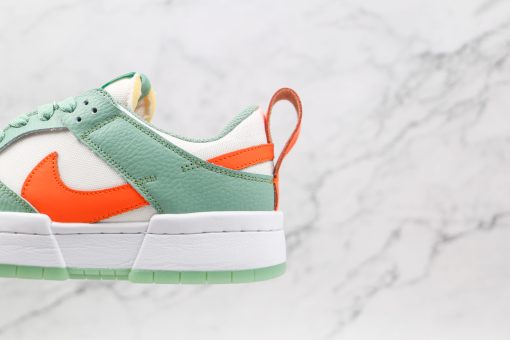 NIKE Dunk deconstructs Tiffany green