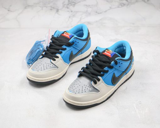 NIKE  Instant Skateboards x NK SB Dunk Low - Image 2