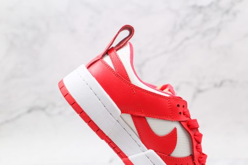 NIKE Dunk deconstructs red and white