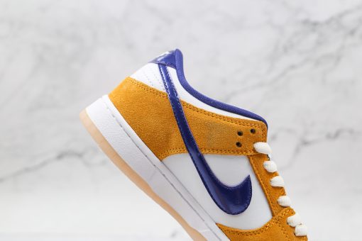 NIKE SB Dunk Low Laser Orange - Image 4