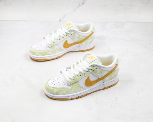 NIKE Dunk Low “Yellow Strike”