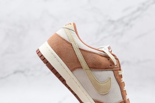 NIKE Dunk Low Milk tea - Image 4