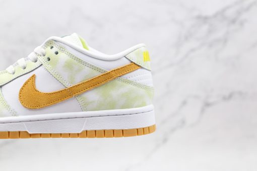 NIKE Dunk Low “Yellow Strike”