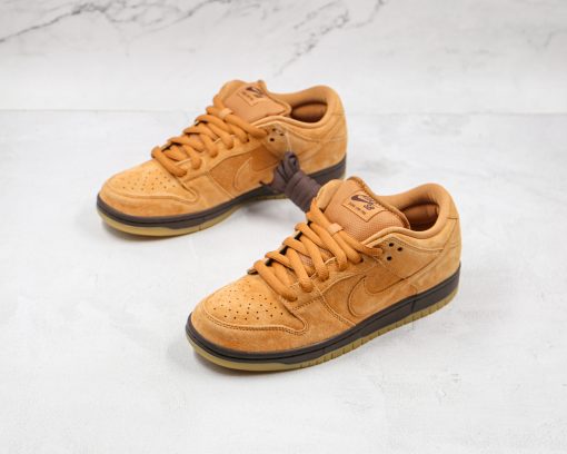 NIKE Dunk Low Mocha wheat