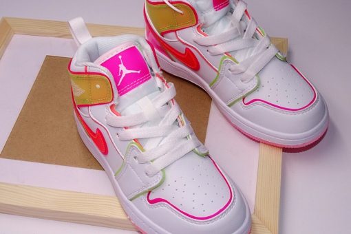 Nike Air Jordan 1 pink with lace