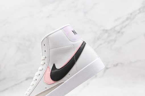 NIKE BLAZER MID 77 VINTAGE WHITE X Pink