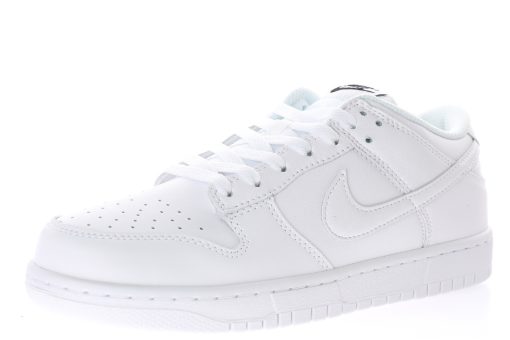 Nike WMNS SB Dunk Low"Triple White"