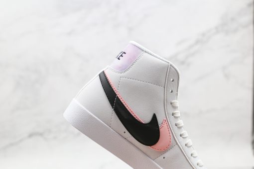 NIKE BLAZER MID 77 VINTAGE WHITE X Pink