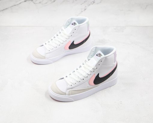 NIKE BLAZER MID 77 VINTAGE WHITE X Pink