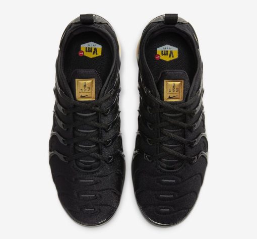 NIKE Air Vapormax Tn Plus Black gold - Image 5