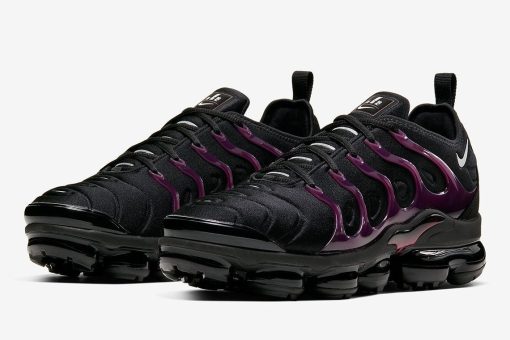 NIKE Air Vapormax Tn Plus Black wine red