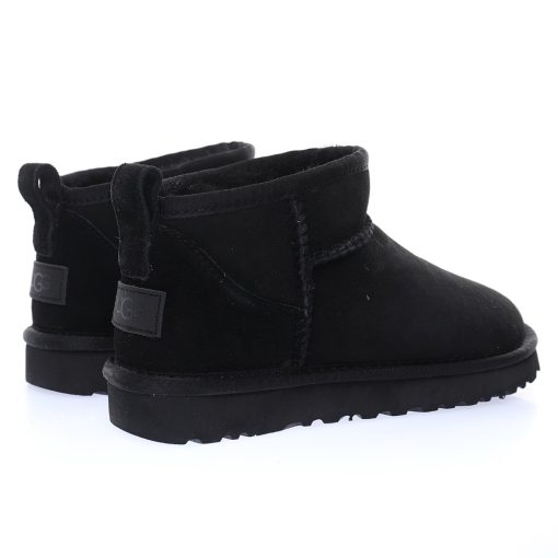 UGG W Classic Ultra Mini "All black and velvet"