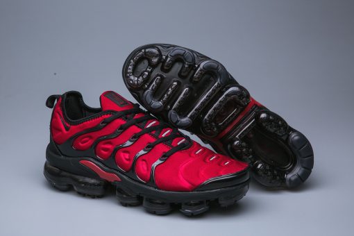 NIKE Air Vapormax Tn Plus Red and black