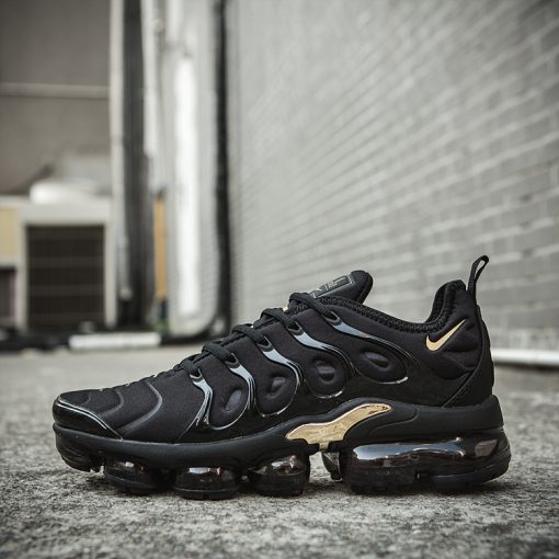 NIKE Air Vapormax Tn Plus Black gold