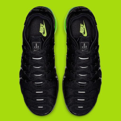 NIKE Air Vapormax Tn Plus Black green