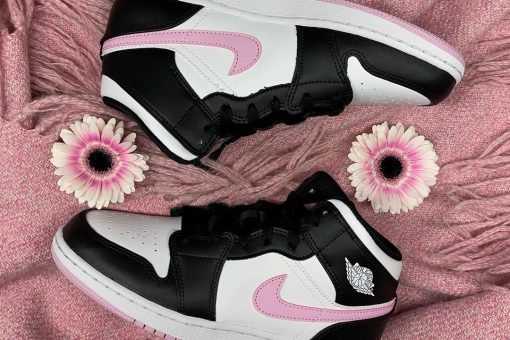 Air Jordan 1 Mid White Light Arctic Pink