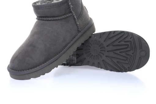 UGG W Classic Ultra Mini "Dark grey Plush"