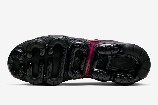 NIKE Air Vapormax Tn Plus Black wine red