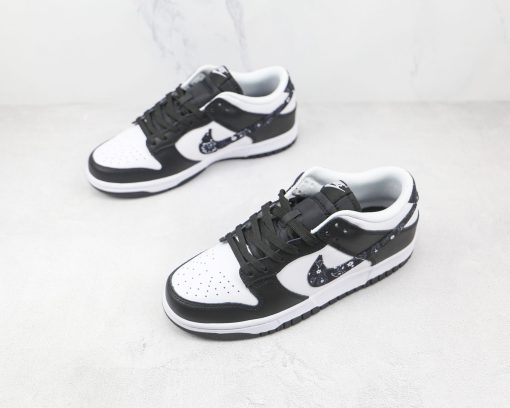 NIKE SB Dunk Low “Black Paisley”