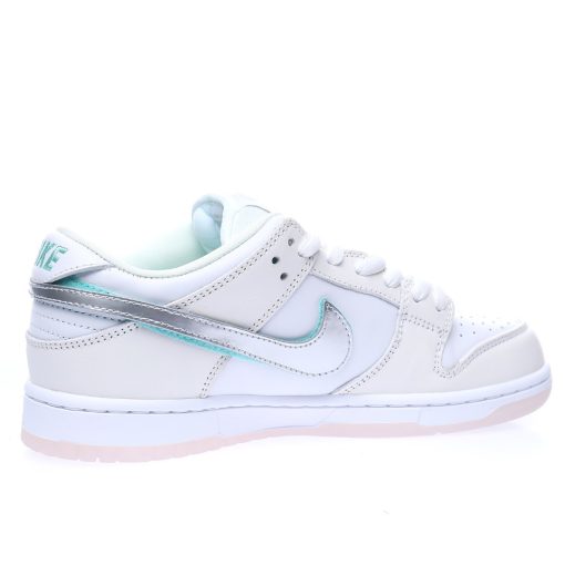 NIKE SB Dunk Low Pro OG QS"White Diamond" - Image 3