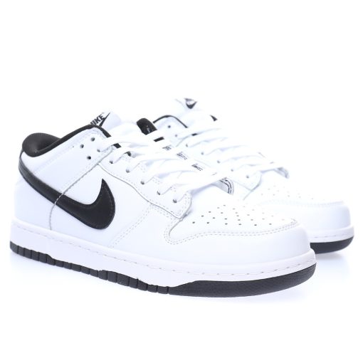 Nike WMNS SB Dunk Low"White/Black" - Image 4