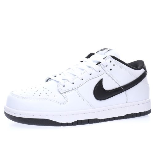 Nike WMNS SB Dunk Low"White/Black" - Image 2