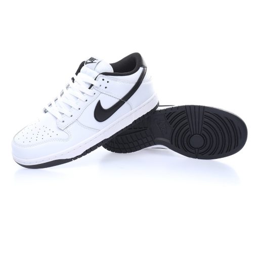 Nike WMNS SB Dunk Low"White/Black" - Image 3