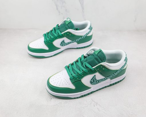 NIKE SB Dunk Low “Green Paisley”