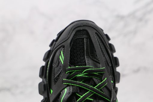 Balenciaga Triple S black green