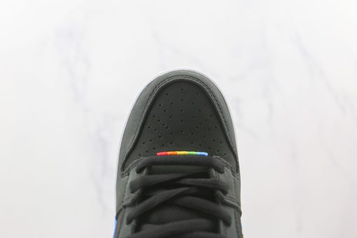 NIKE SB Dunk Low black and white rainbow print - Image 5