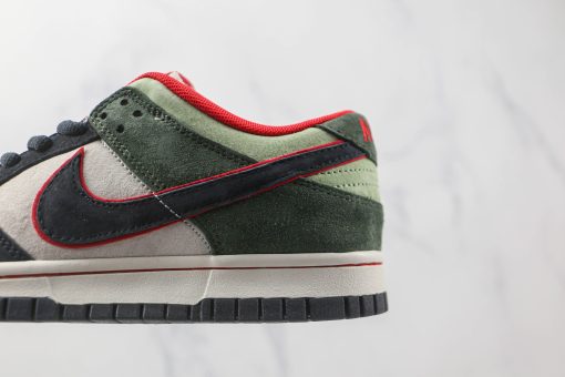 Otomo Katsuhiro x NK SB Dunk Low "Steamboy OST" - Image 3