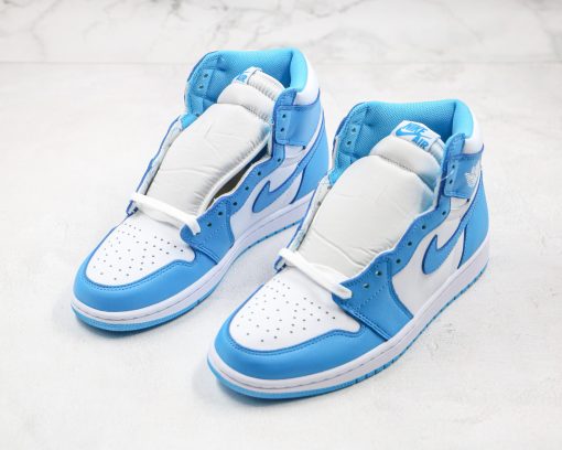 Nike Air Jordan 1 Retro UNC