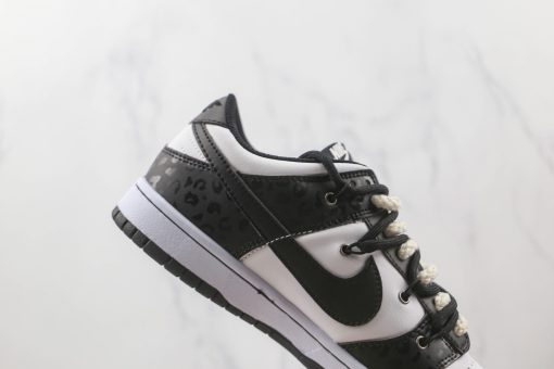 NIKE SB Dunk Low White black Drawstring