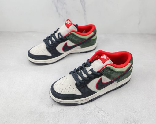 Otomo Katsuhiro x NK SB Dunk Low "Steamboy OST" - Image 2