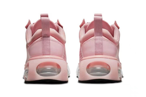 NIKE AIR MAX pink