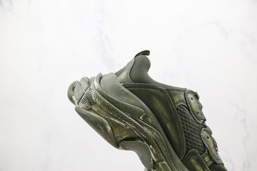 Balenciaga Triple S Old army green