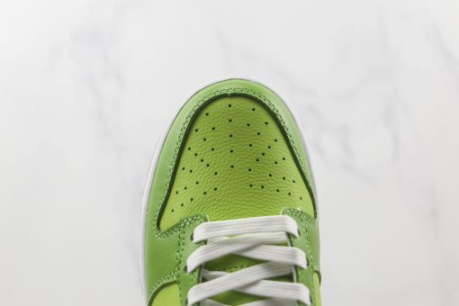 NIKE SB Dunk Low green