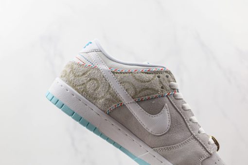 NIKE SB Dunk Low “Barber Shop”