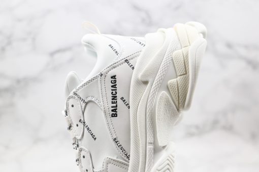 Triple S logo White