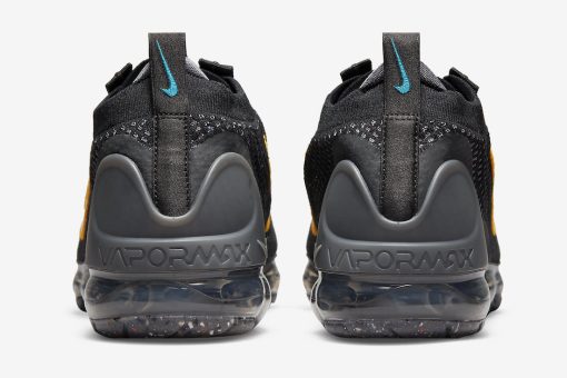 NIKE Air VaporMax Black grid white label